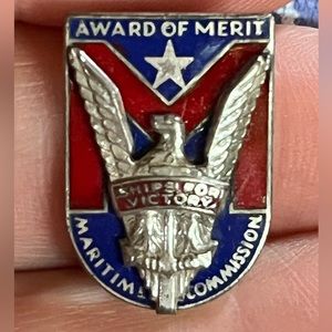Sterling WWII AWARD OF MERIT MARITIME COMMISSION SHIPS FOR VICTORY Utica NY pin